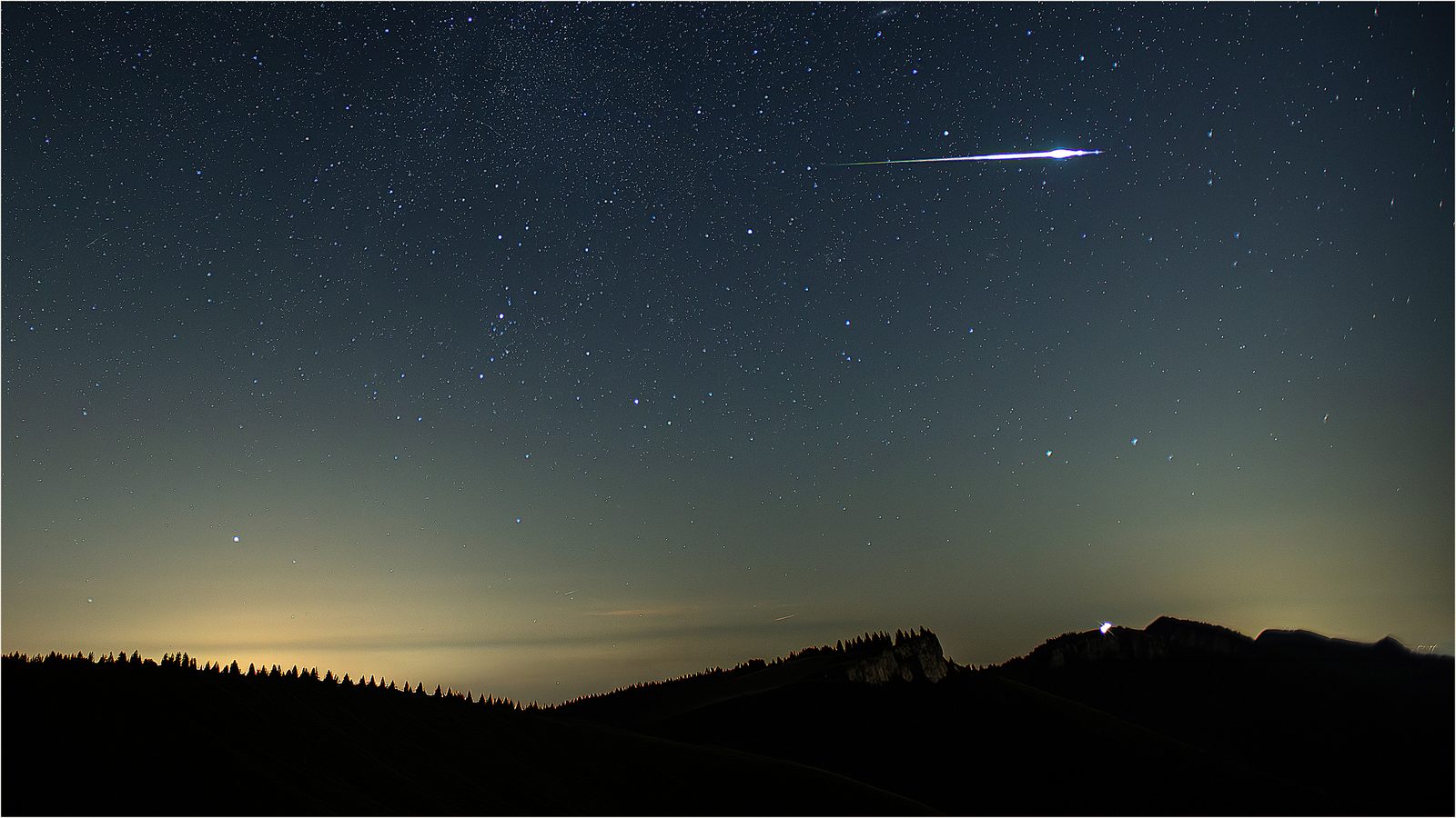 Sternschnuppe über dem Jura