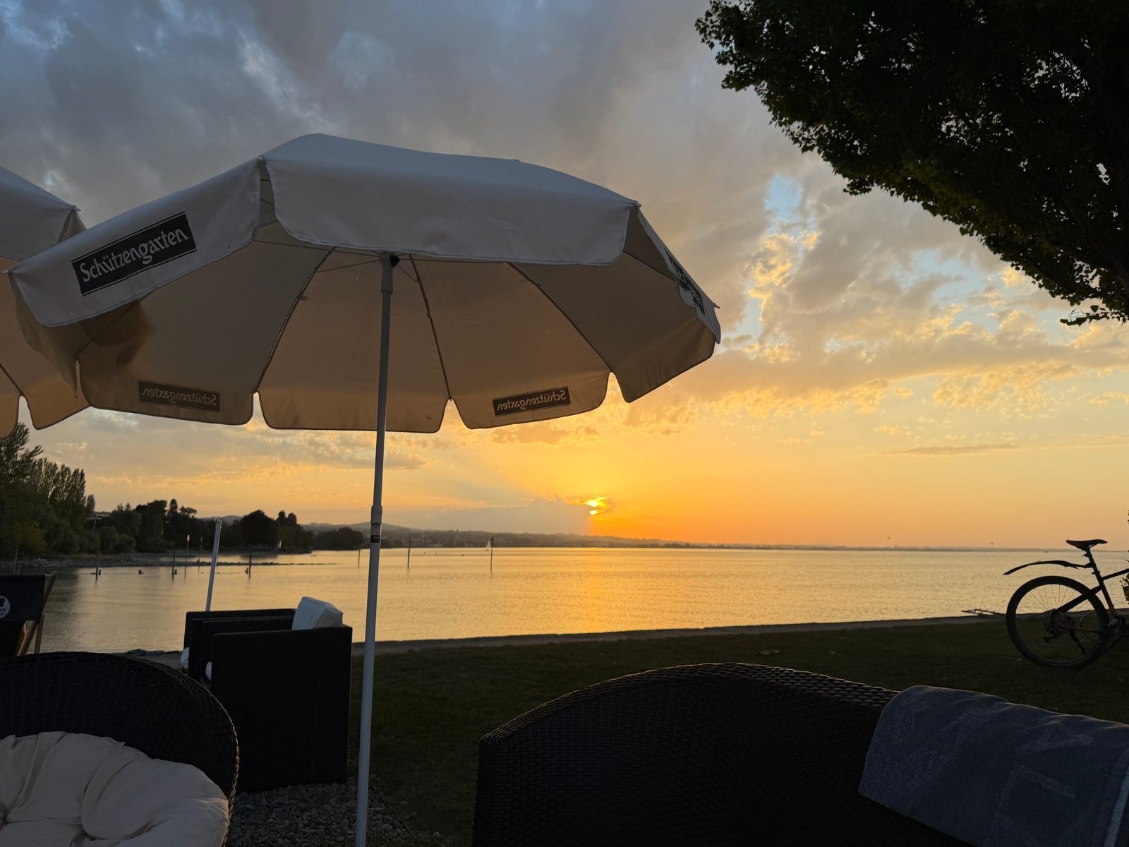 Abendstimmung im Hafen Staad